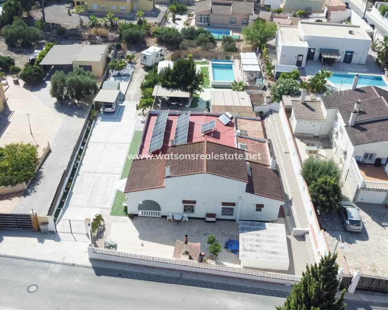 Venta - Chalet Independiente - Urb. La Marina