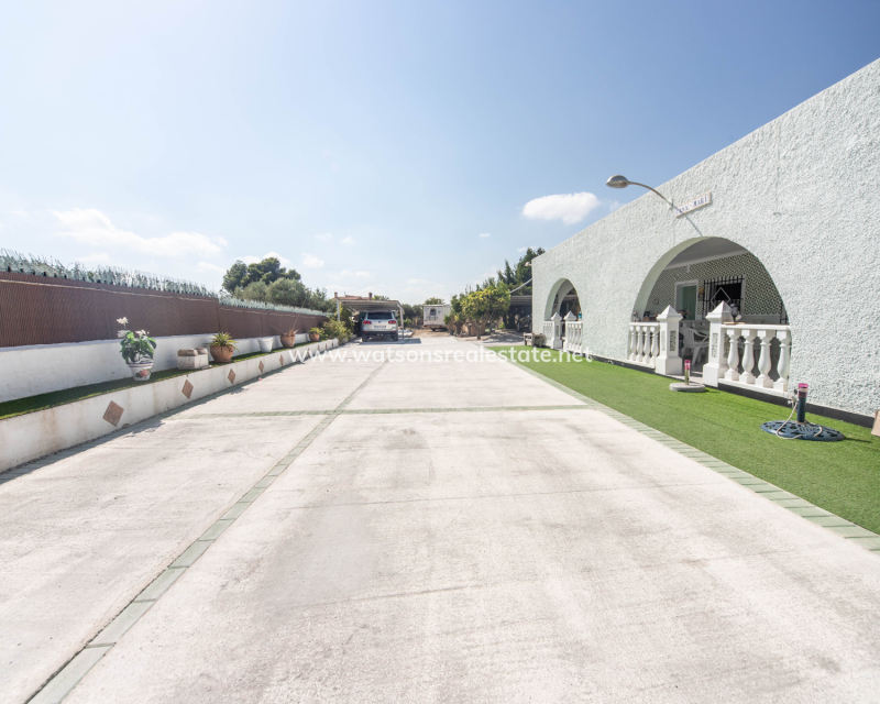 Venta - Chalet Independiente - Urb. La Marina