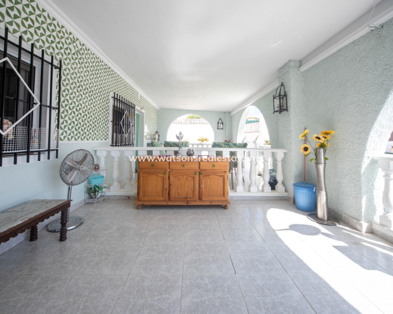 Venta - Chalet Independiente - Urb. La Marina