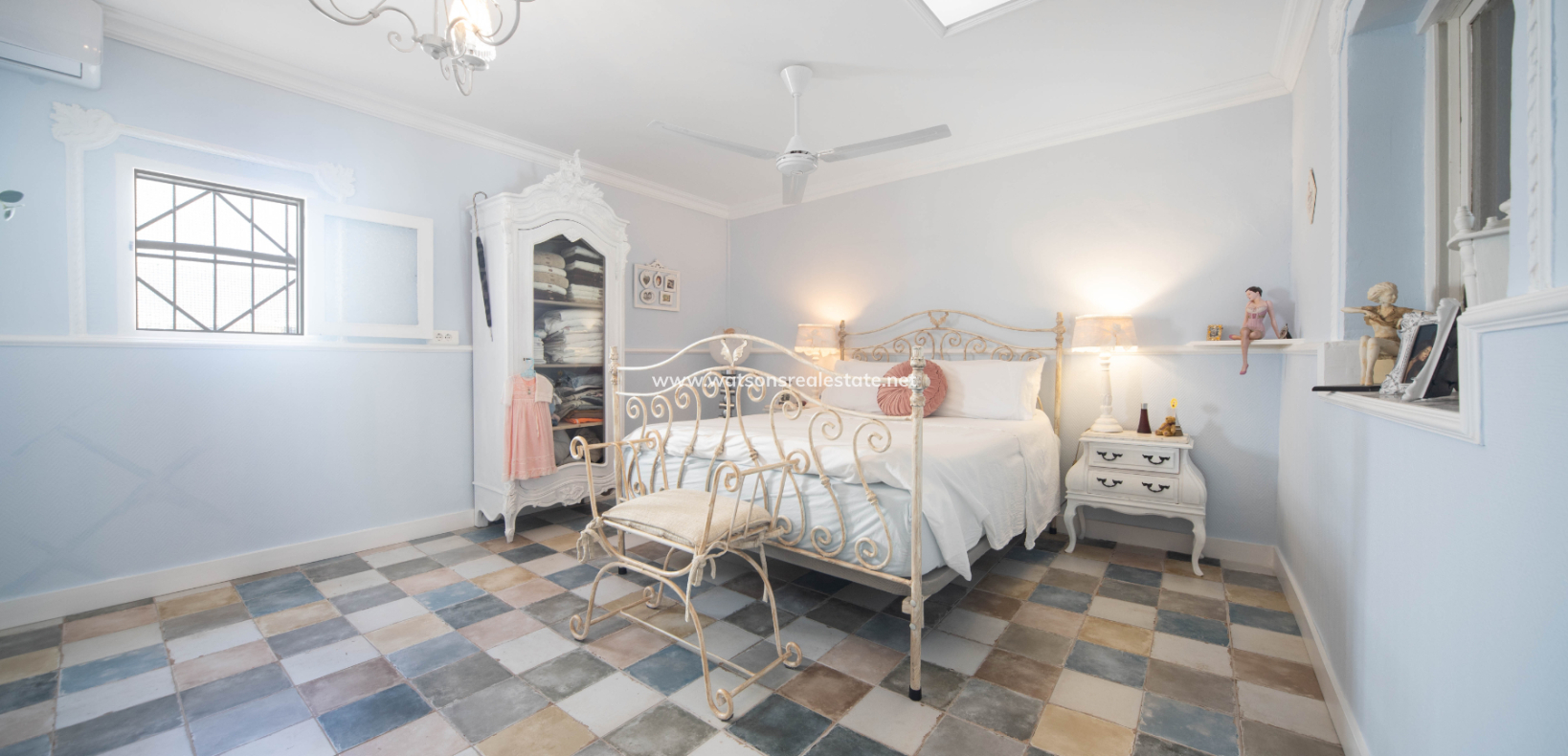 Venta - Chalet Independiente - Urb. La Marina