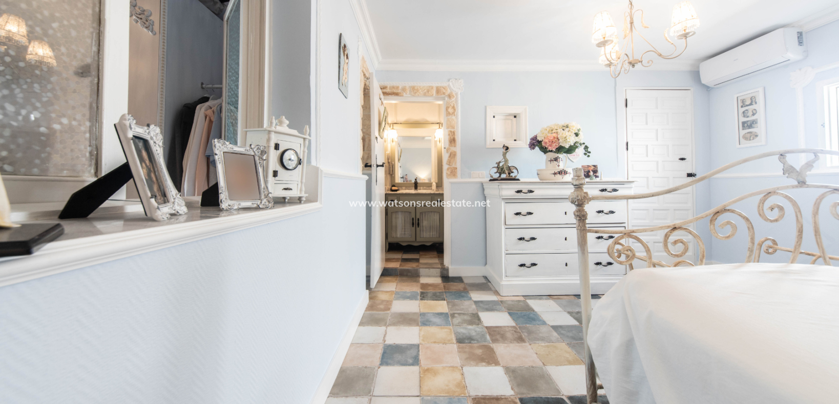 Venta - Chalet Independiente - Urb. La Marina