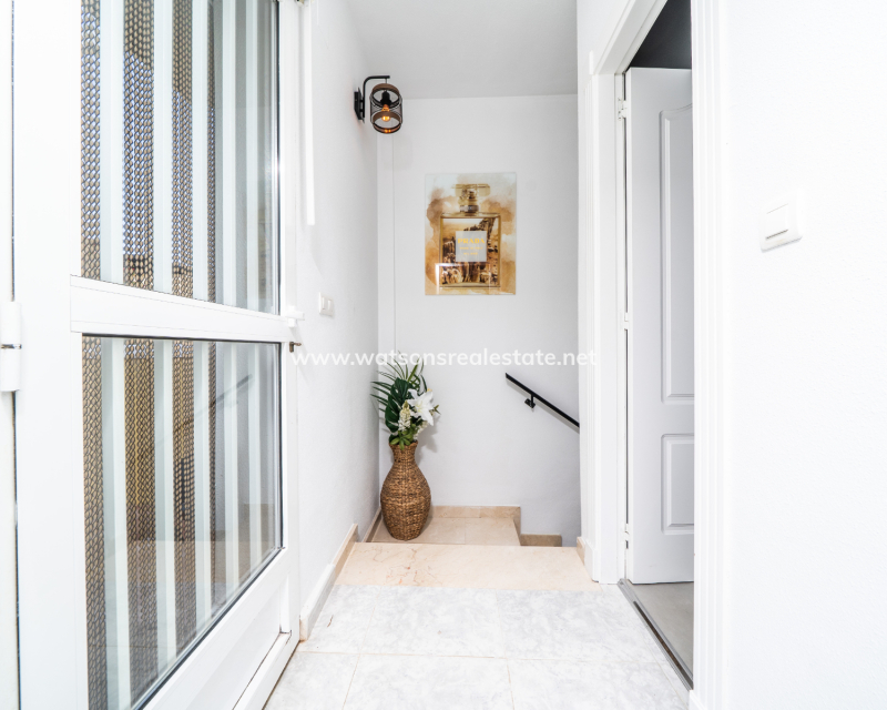 Venta - Chalet Independiente - Urb. La Marina