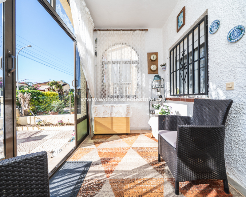 Venta - Chalet Independiente - Urb. La Marina