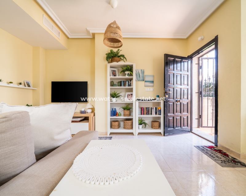 Venta - Chalet Independiente - Urb. La Marina