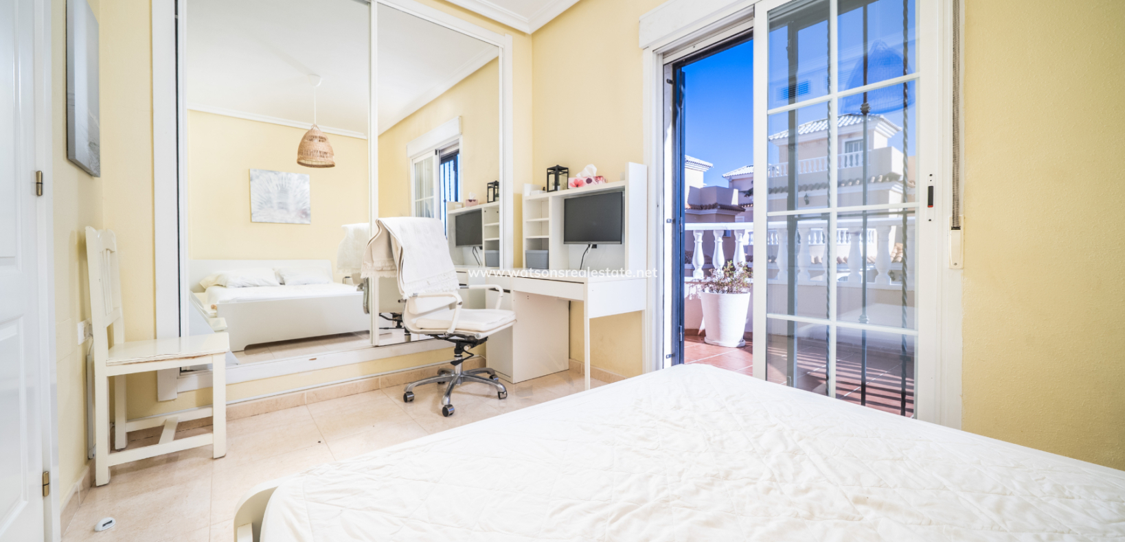 Venta - Chalet Independiente - Urb. La Marina