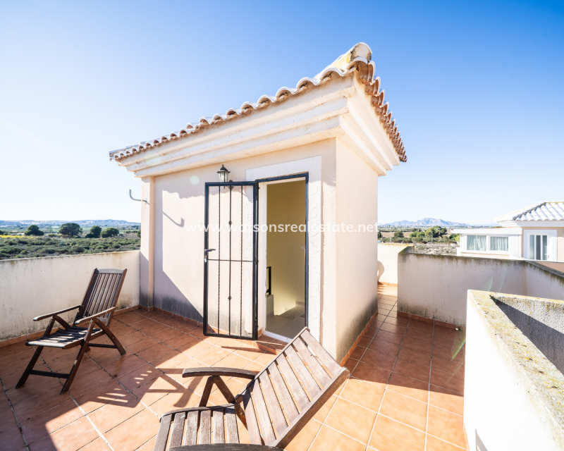 Venta - Chalet Independiente - Urb. La Marina