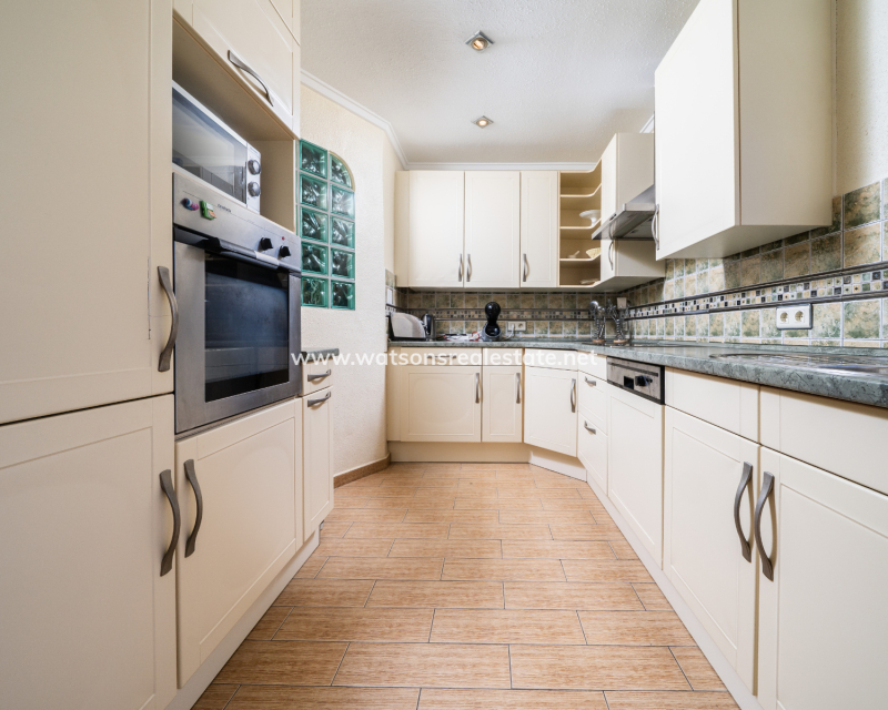 Venta - Chalet Independiente - Urb. La Marina