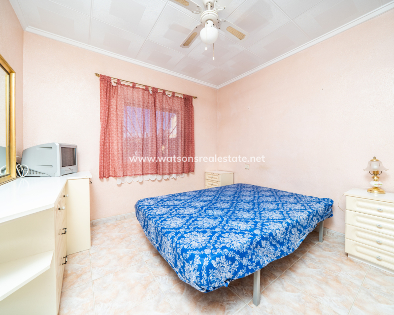 Venta - Chalet Independiente - Urb. La Marina