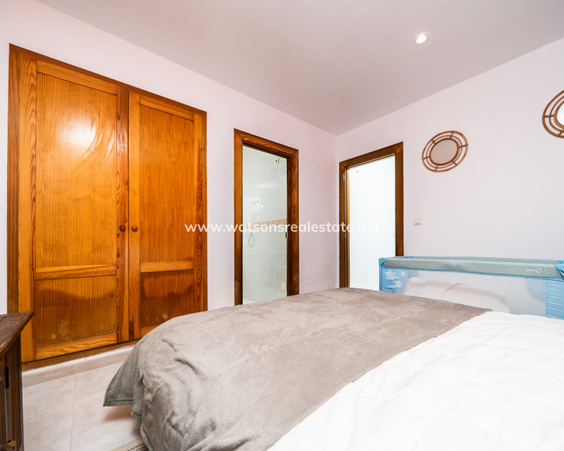 Venta - Chalet Independiente - Urb. La Marina