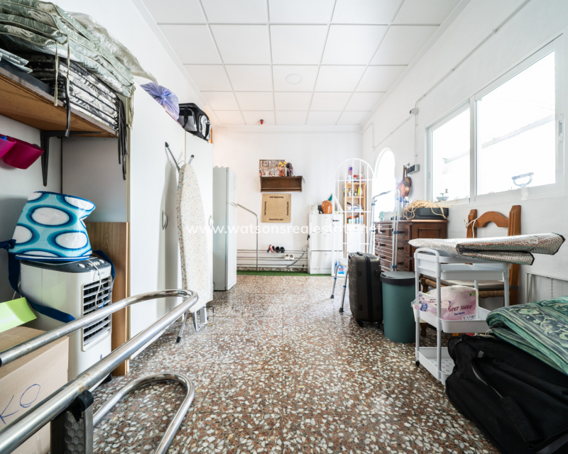 Venta - Chalet Independiente - Urb. La Marina