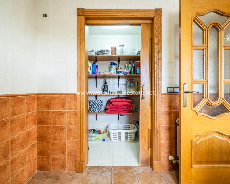 Venta - Chalet Independiente - Urb. La Marina