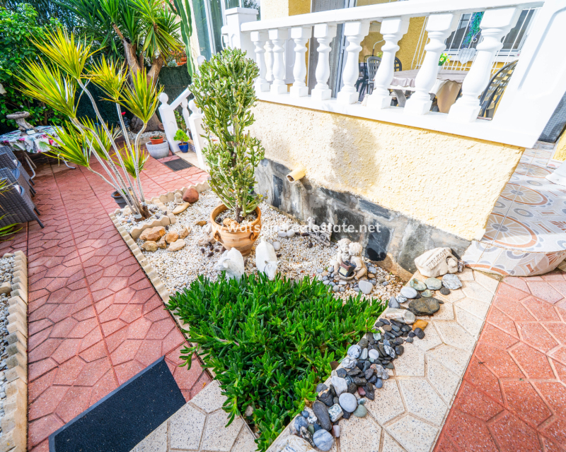 Venta - Chalet Independiente - Urb. La Marina