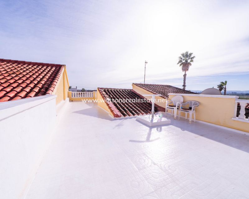 Venta - Chalet Independiente - Urb. La Marina