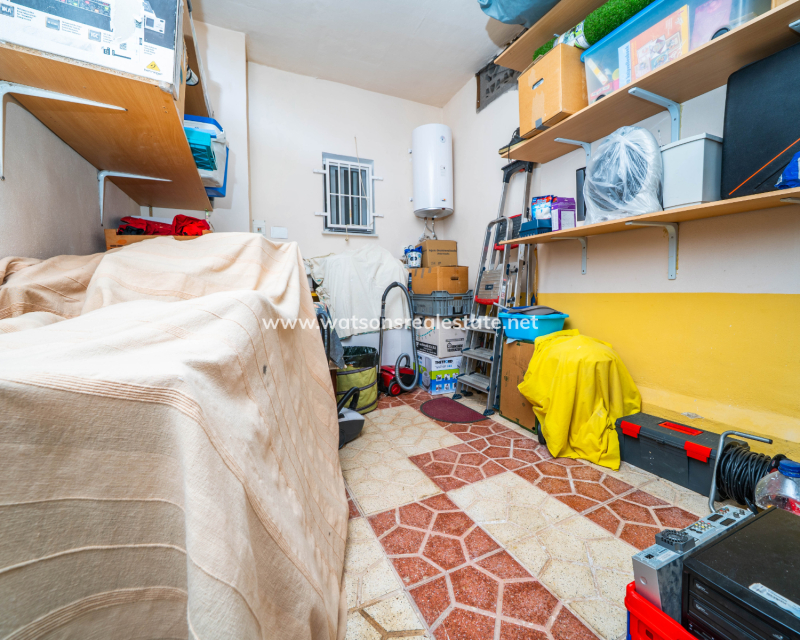 Venta - Chalet Independiente - Urb. La Marina