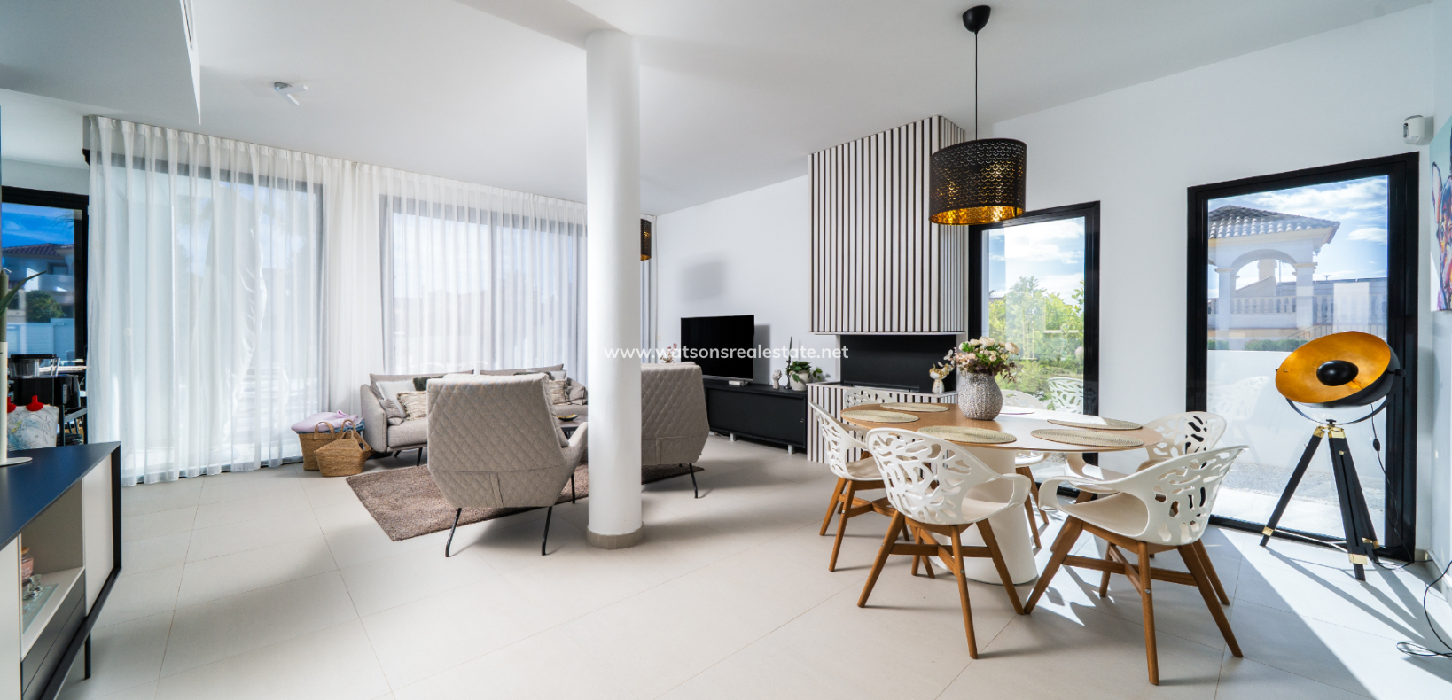 Venta - Chalet Independiente - Urb. La Marina