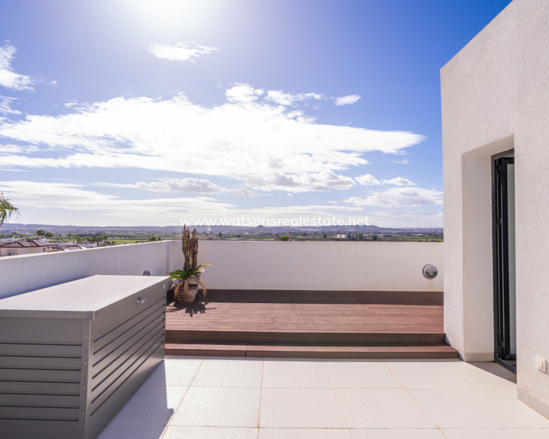 Venta - Chalet Independiente - Urb. La Marina