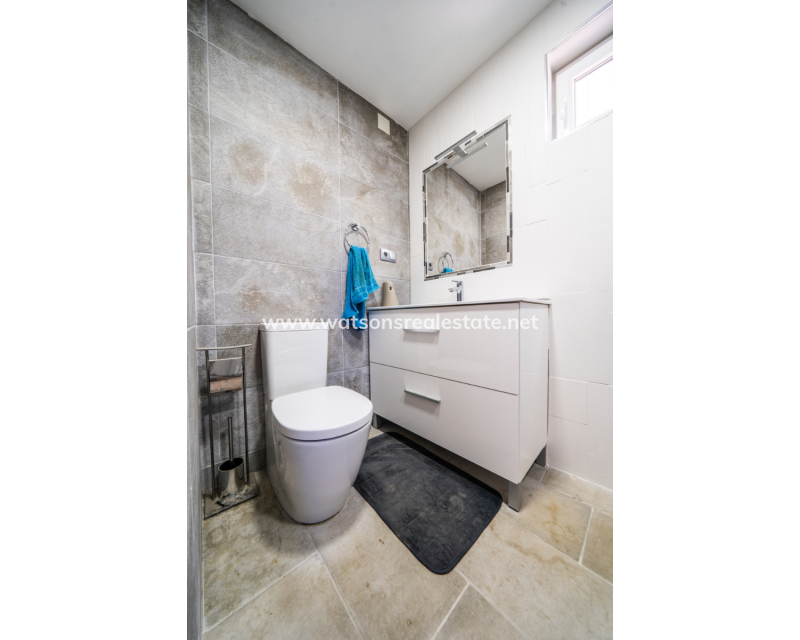 Venta - Chalet Independiente - Urb. La Marina