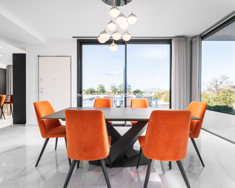 Venta - Chalet Independiente - Urb. La Marina