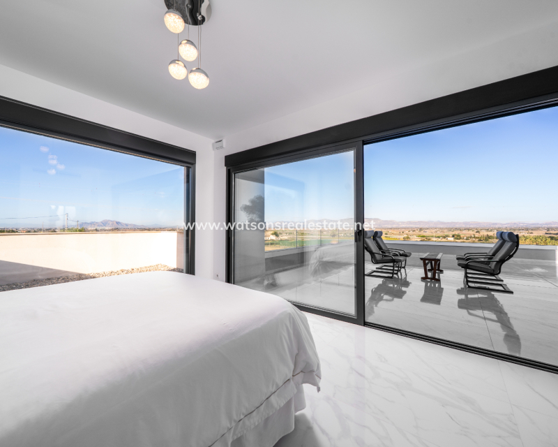 Venta - Chalet Independiente - Urb. La Marina