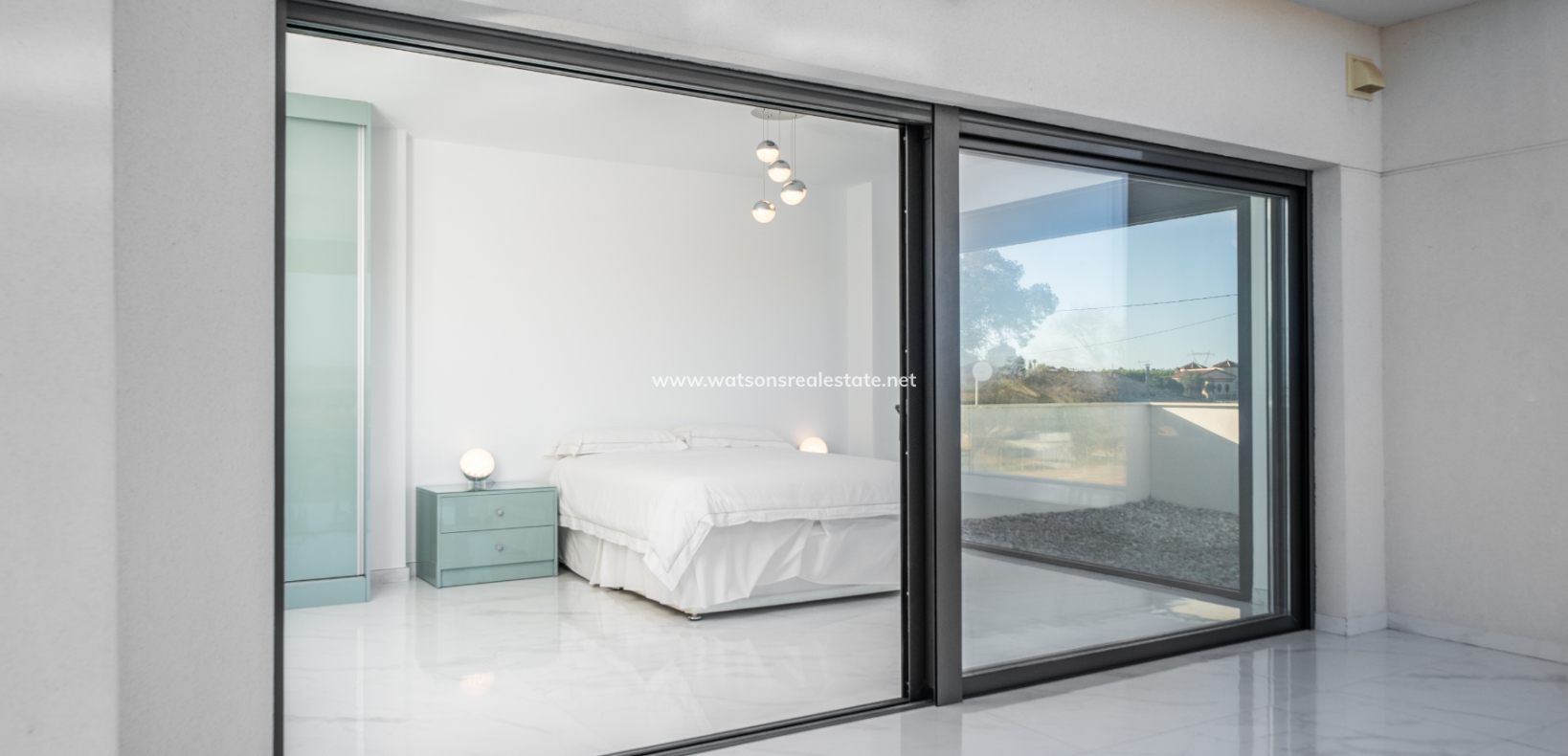 Venta - Chalet Independiente - Urb. La Marina