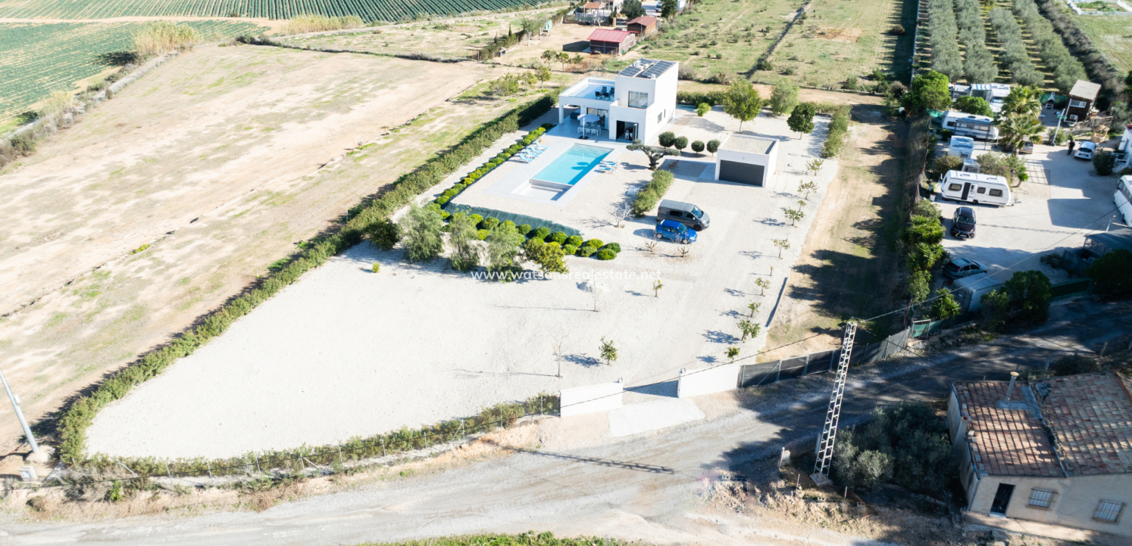 Venta - Chalet Independiente - Urb. La Marina