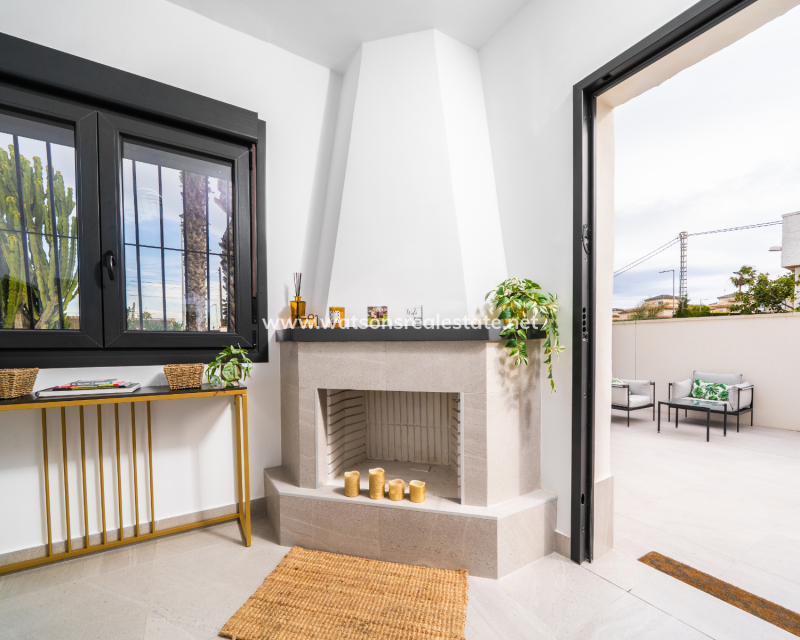 Venta - Chalet Independiente - Urb. La Marina