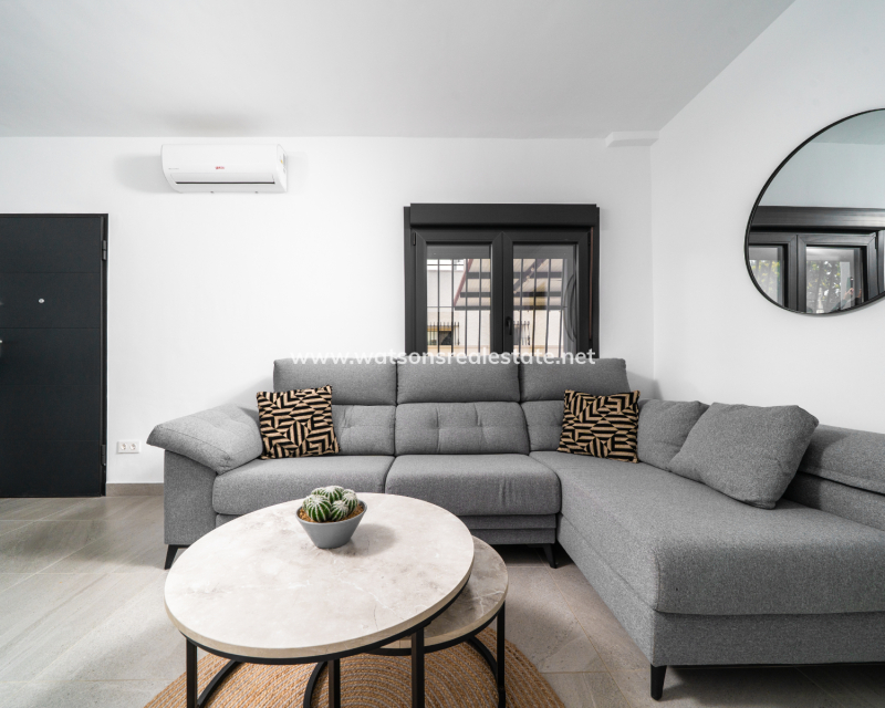 Venta - Chalet Independiente - Urb. La Marina