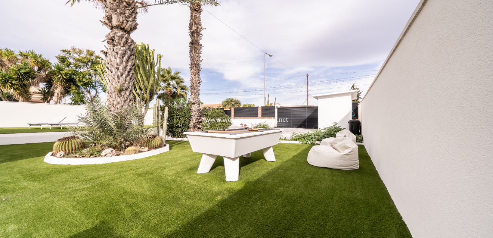 Venta - Chalet Independiente - Urb. La Marina