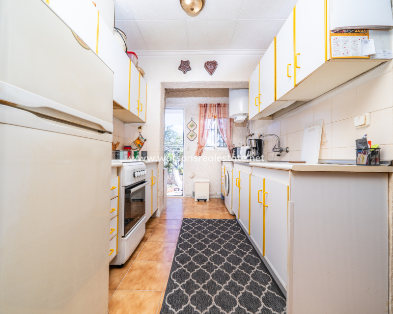 Venta - Chalet Independiente - Urb. La Marina