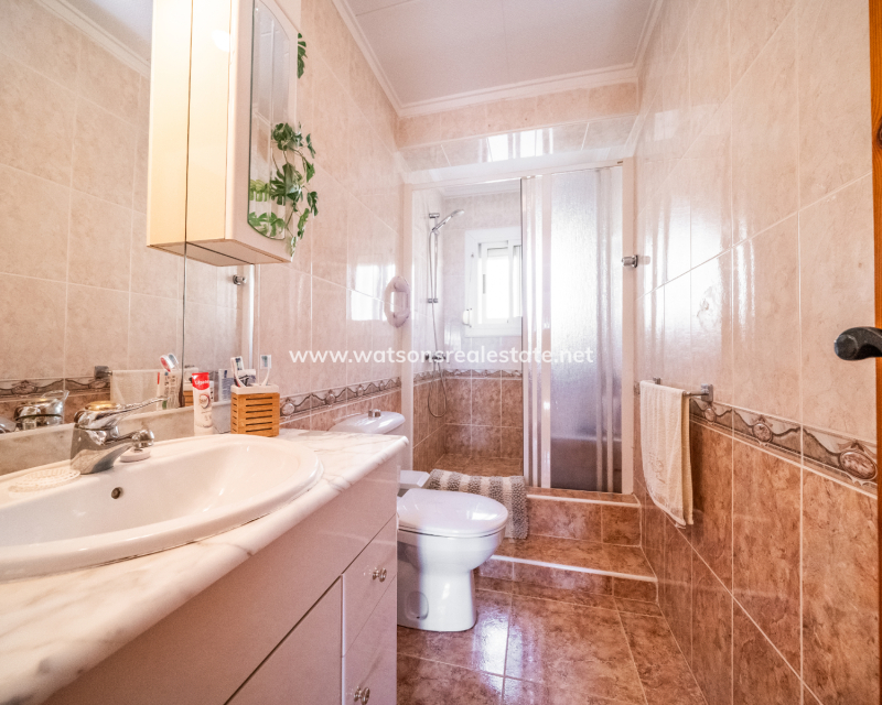 Venta - Chalet Independiente - Urb. La Marina