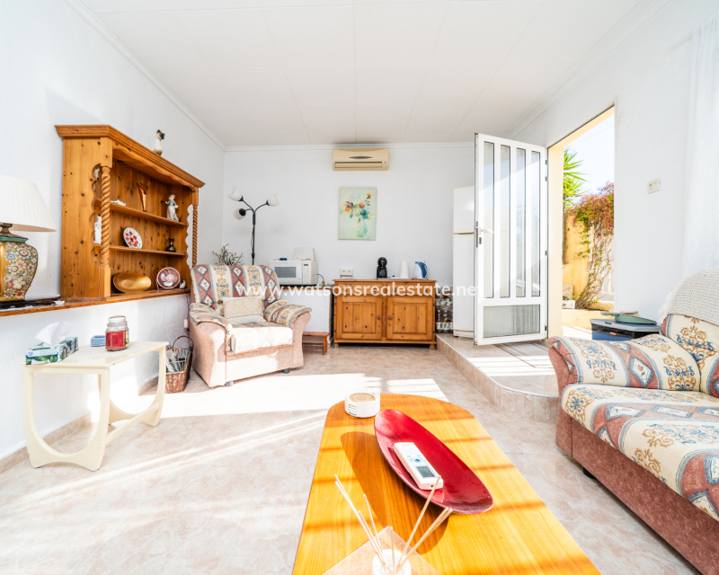 Venta - Chalet Independiente - Urb. La Marina