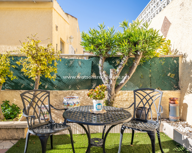 Venta - Chalet Independiente - Urb. La Marina