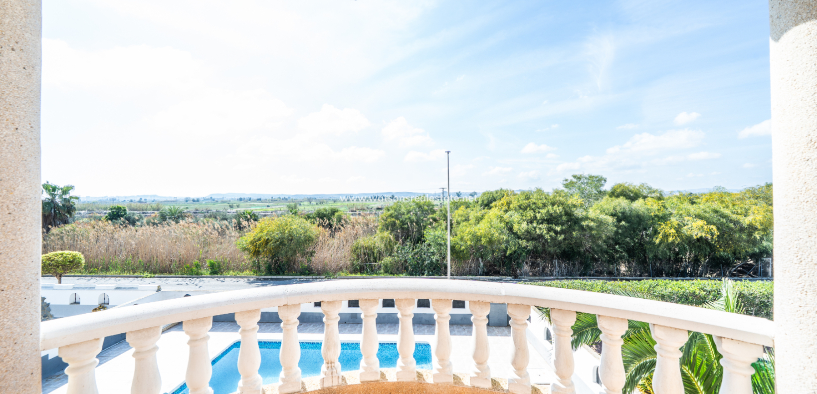 Venta - Chalet Independiente - Urb. La Marina