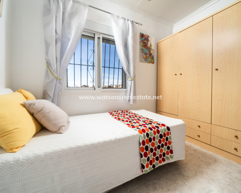 Venta - Chalet Independiente - Urb. La Marina