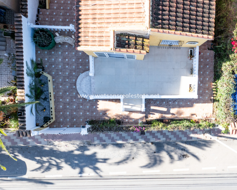 Venta - Chalet Independiente - Urb. La Marina