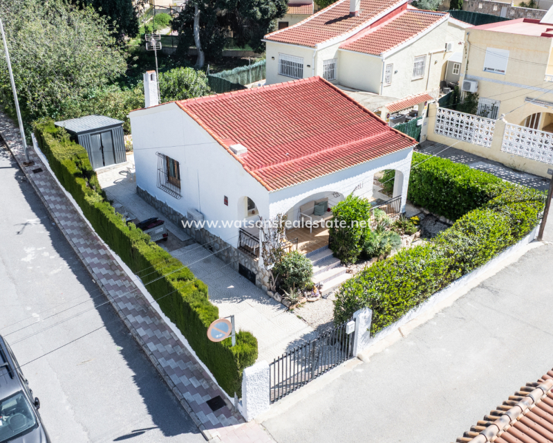 Venta - Chalet Independiente - Urb. La Marina