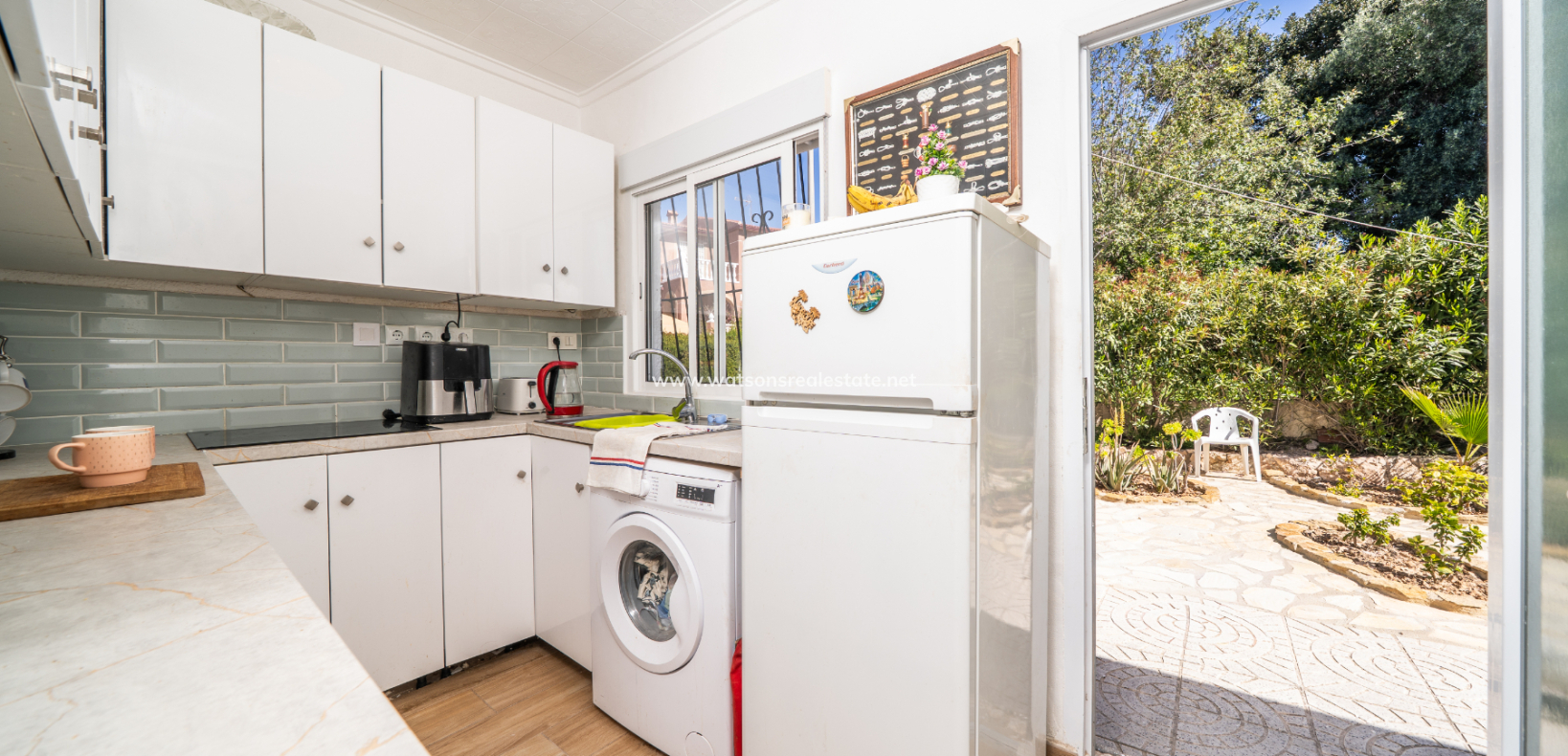 Venta - Chalet Independiente - Urb. La Marina