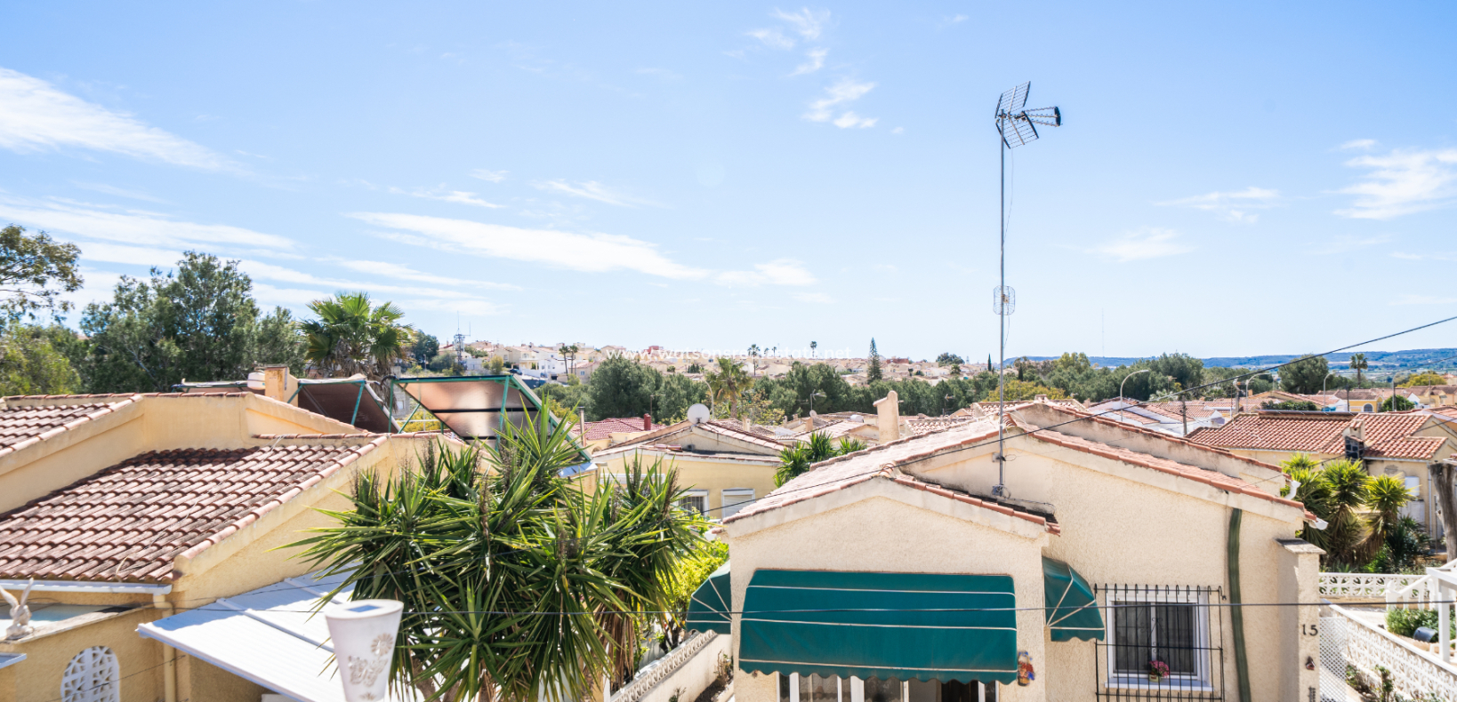 Venta - Chalet Independiente - Urb. La Marina