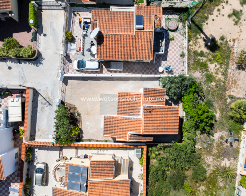 Venta - Chalet Independiente - Urb. La Marina