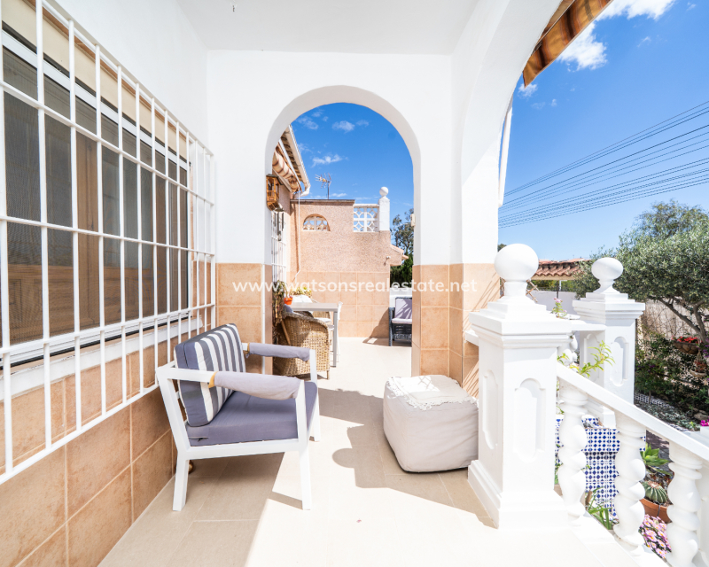 Venta - Chalet Independiente - Urb. La Marina