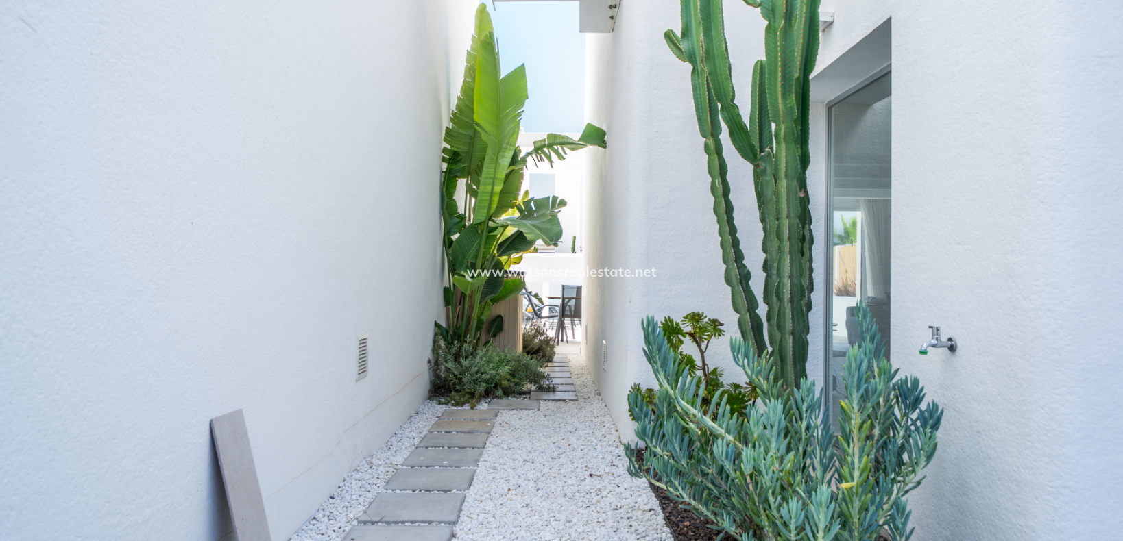 Venta - Chalet Independiente - Urb. La Marina