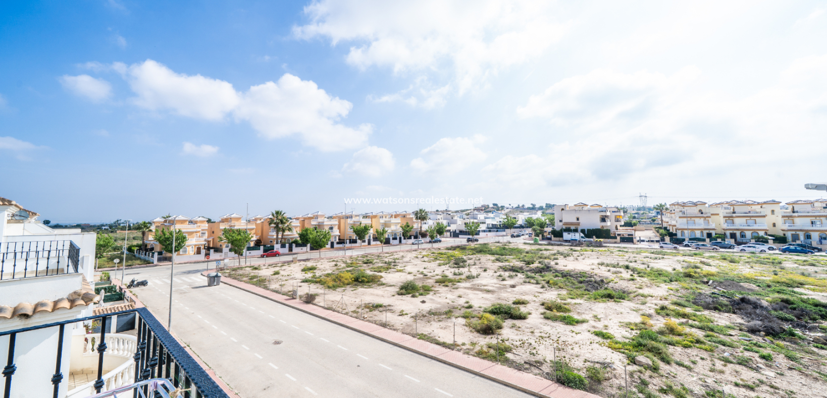 Venta - Chalet Independiente - Urb. La Marina