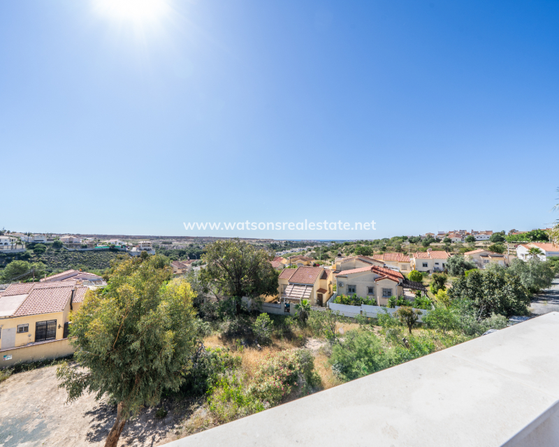Venta - Chalet Independiente - Urb. La Marina