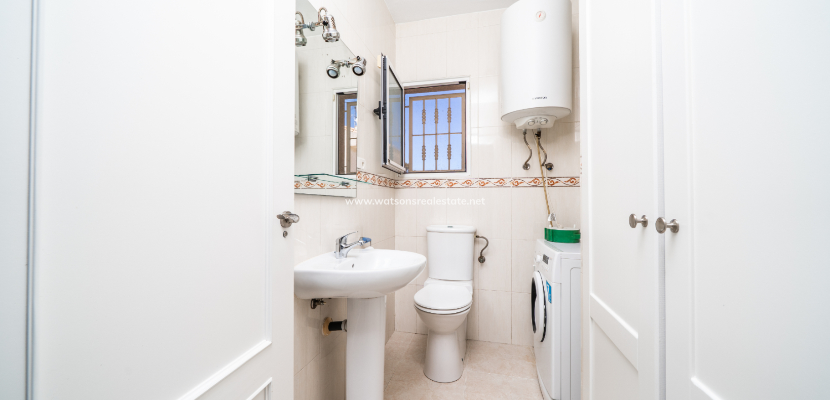 Venta - Chalet Independiente - Urb. La Marina