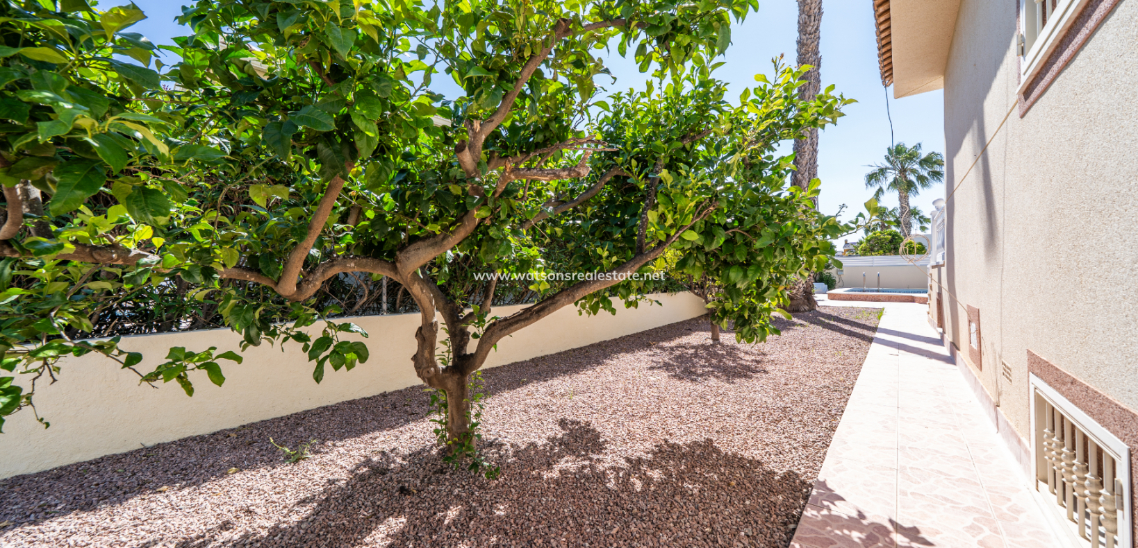 Venta - Chalet Independiente - Urb. La Marina