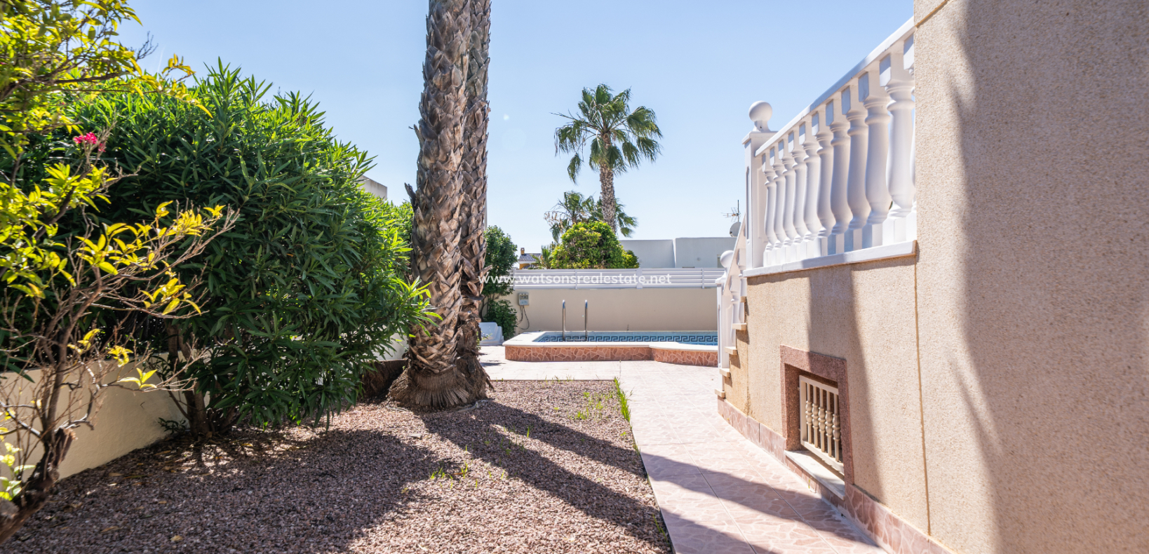 Venta - Chalet Independiente - Urb. La Marina