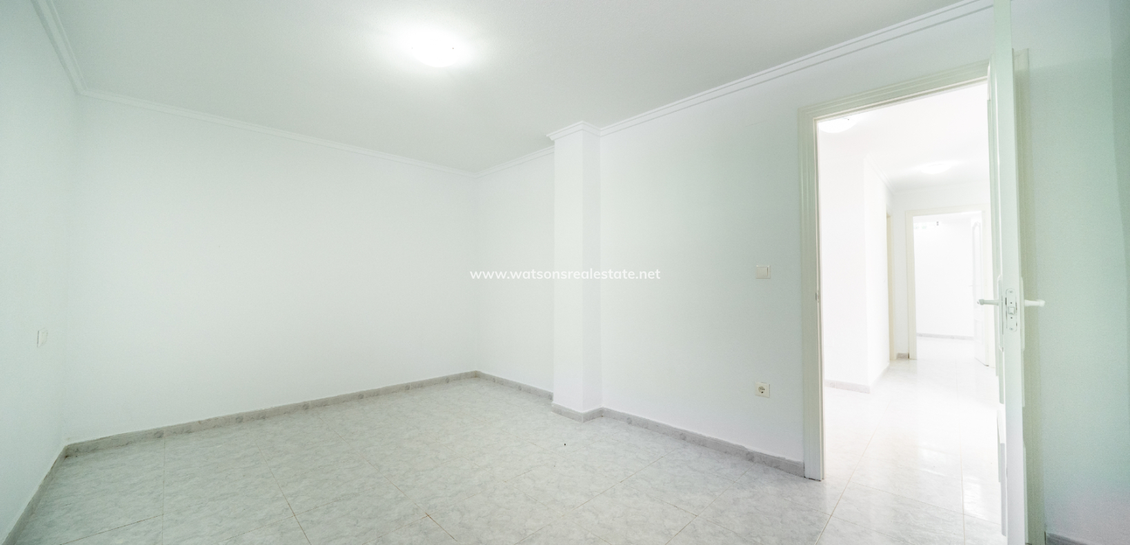 Venta - Chalet Independiente - Urb. La Marina