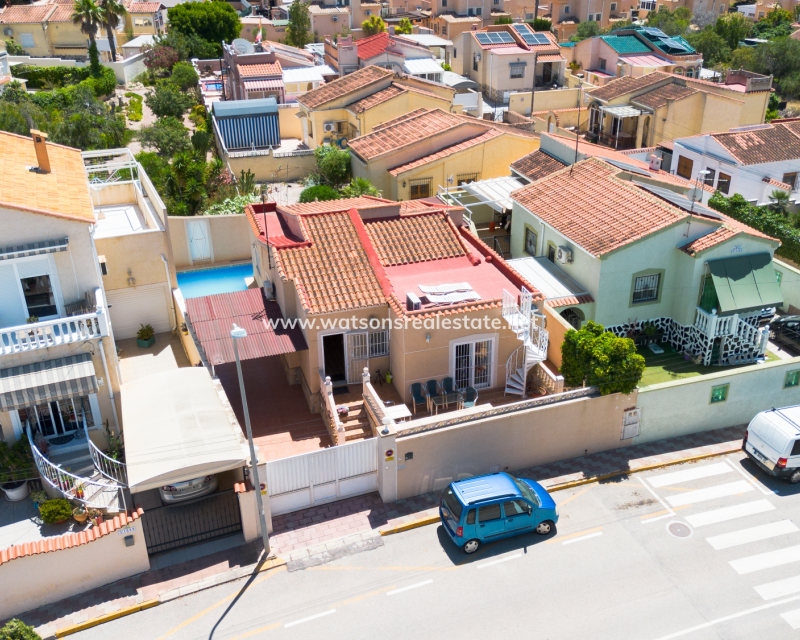 Venta - Chalet Independiente - Urb. La Marina