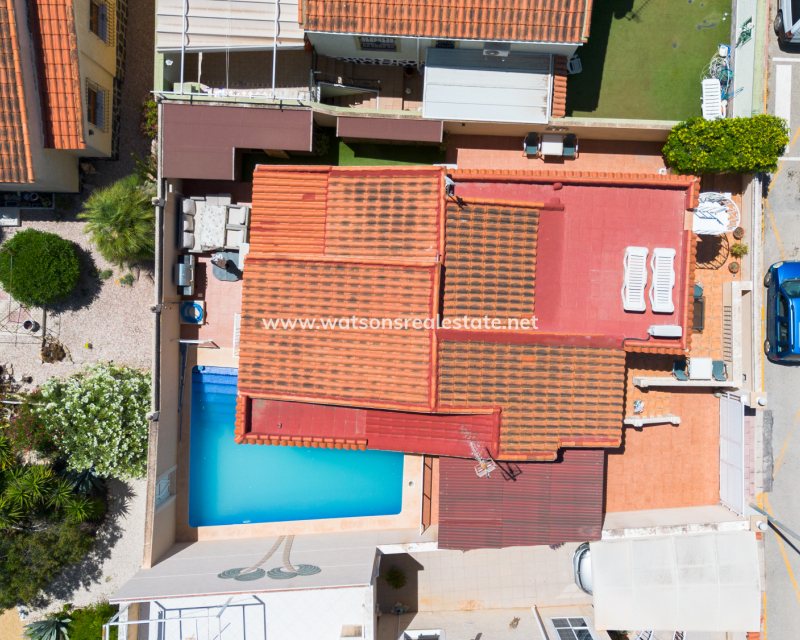 Venta - Chalet Independiente - Urb. La Marina