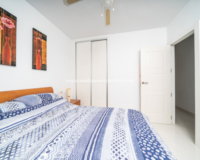 Venta - Chalet Independiente - Urb. La Marina